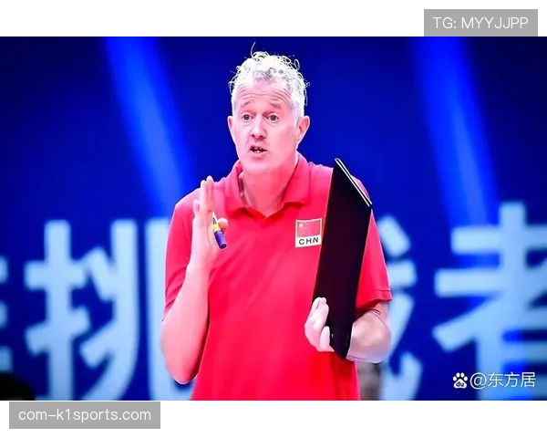 教练团队专业化分工细化 进攻防守球员发展各有专项负责 教练团队专业化分工细化 进攻防守球员发展各有专项负责